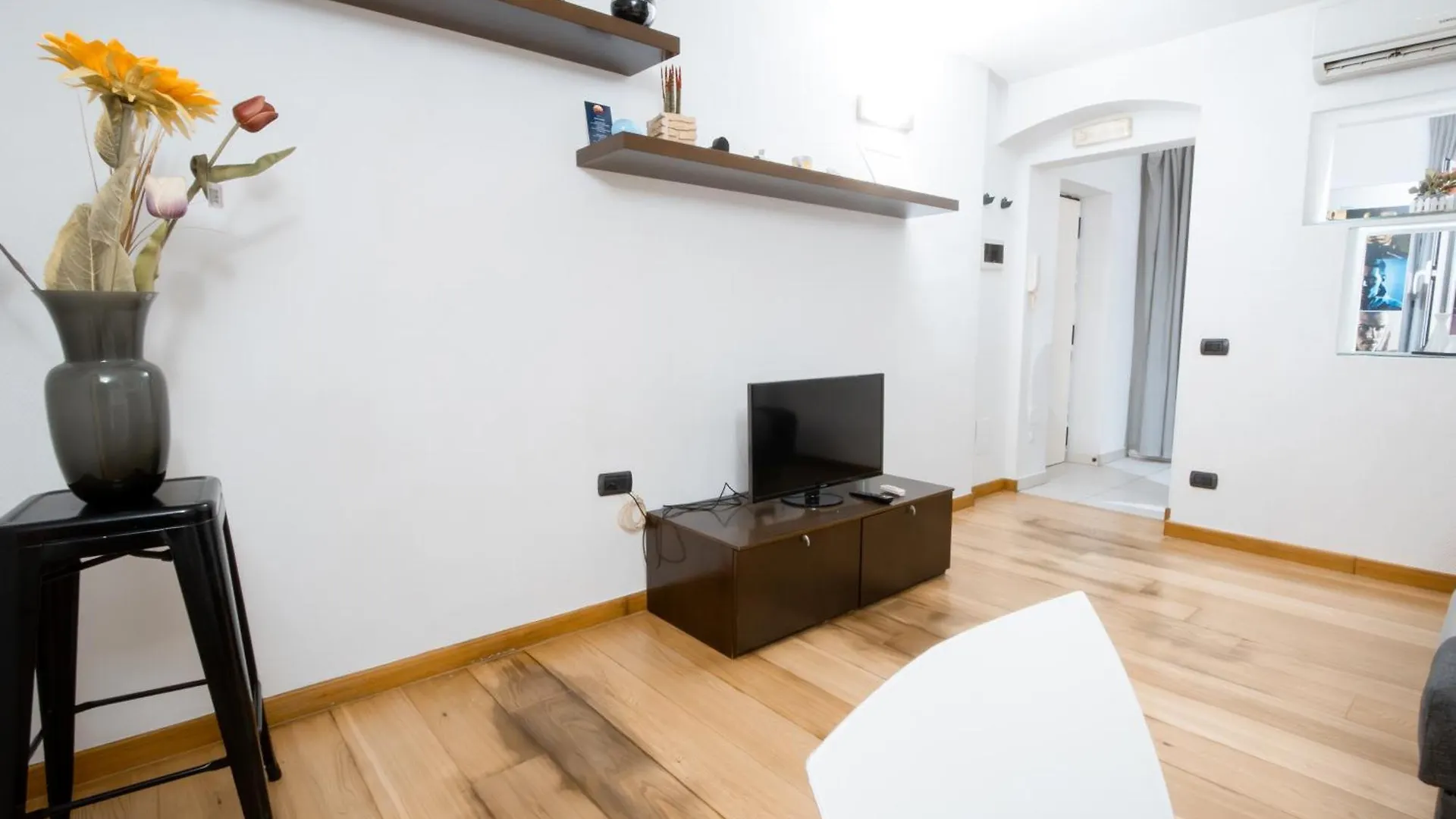 Sunrise Apartment Bari Italia
