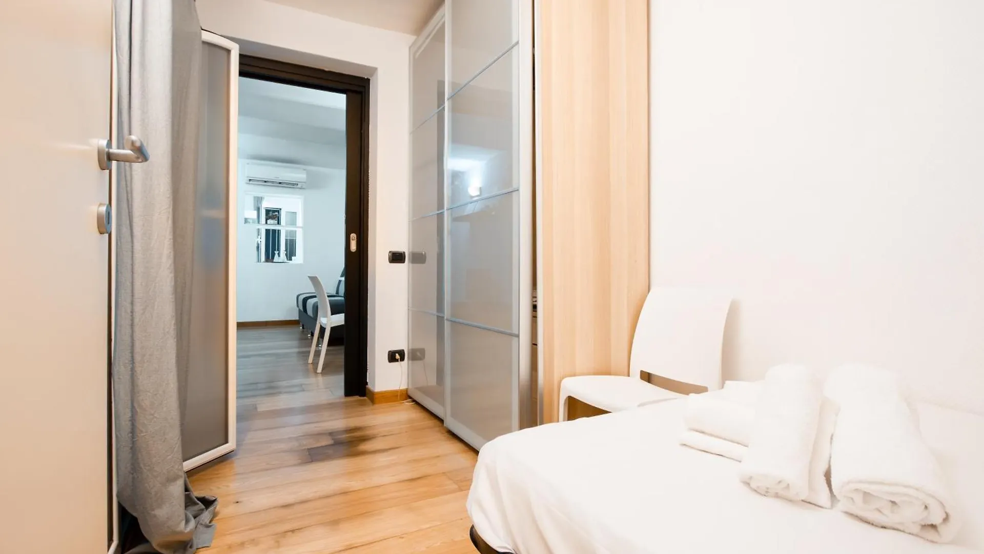 Sunrise Apartment Bari Italia